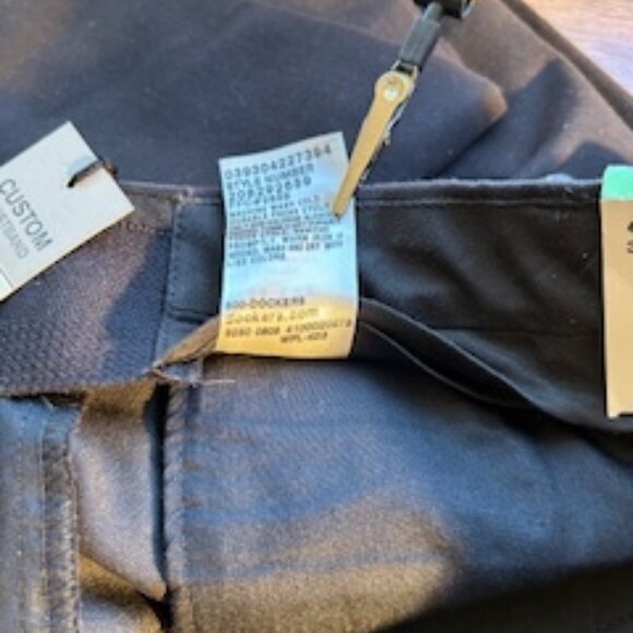 DOCKERS PREMIUM NWT MEN'S 34 BLACK - Picture 8 of 10